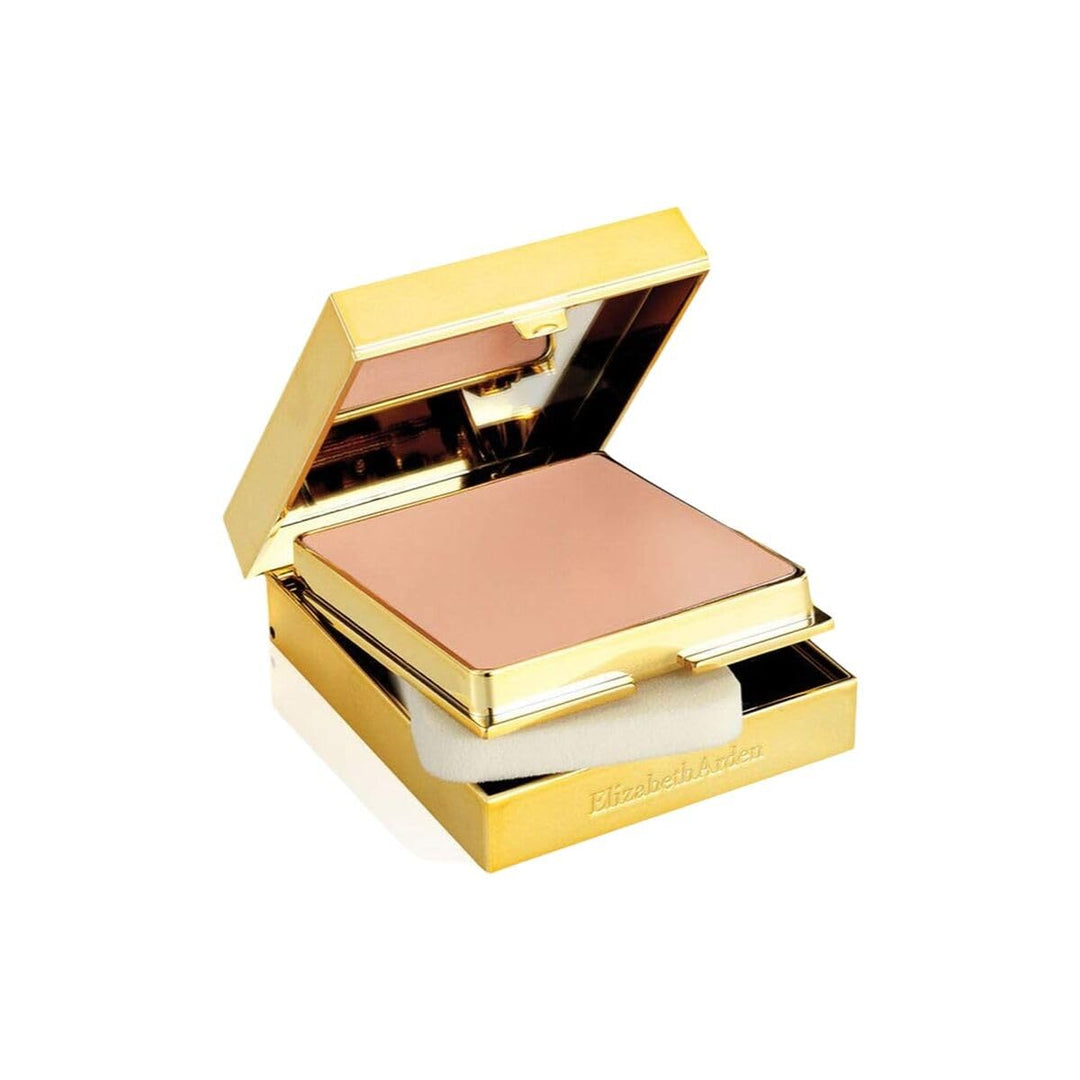 Compact cream foundation in porcelain beige, mirrored case, sponge compartment, 23 g