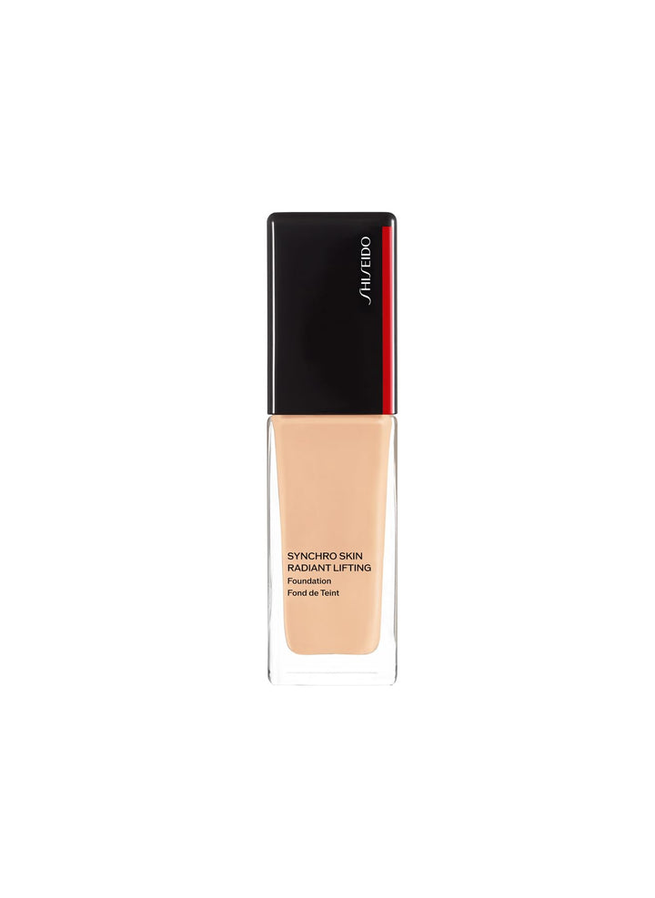 30 ml pump bottle of liquid foundation, medium shade, SPF30, hydrating formula